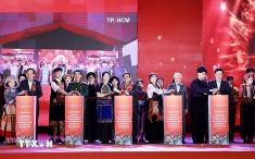 范明政总理：在山区和少数民族地区建设学校，旨在播撒文字、捍卫国家